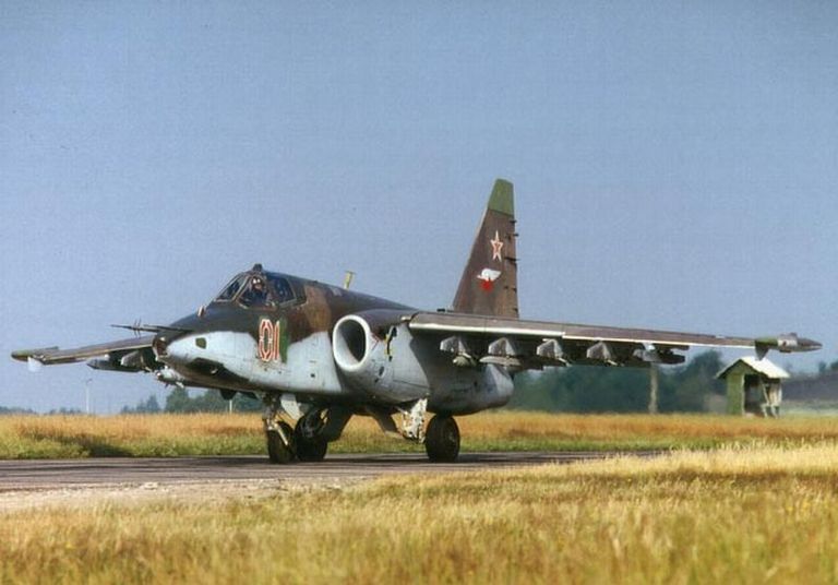 ロシア空軍 攻撃機 Su-25 SM フロッグフット キーホルダー タグ 実機 